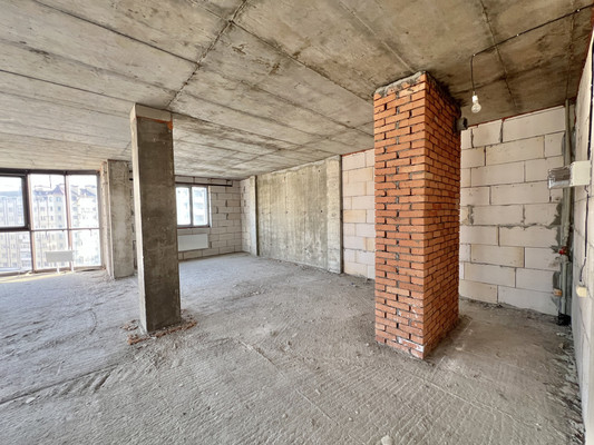 Продам трехкомнатную (3-комн.) квартиру, Атажукина ул, 11, Нальчик г