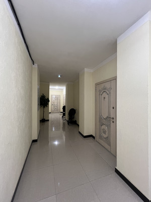 Продам трехкомнатную (3-комн.) квартиру, Атажукина ул, 11, Нальчик г