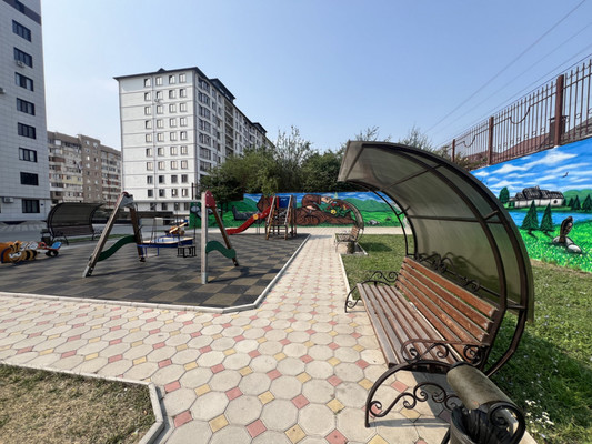 Продам трехкомнатную (3-комн.) квартиру, Атажукина ул, 11, Нальчик г