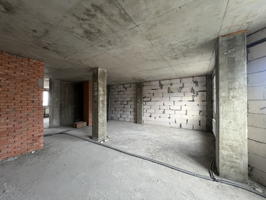 Продам трехкомнатную (3-комн.) квартиру, Атажукина ул, 11, Нальчик г