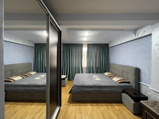 Продам трехкомнатную (3-комн.) квартиру, Кабардинская ул, 195, Нальчик г