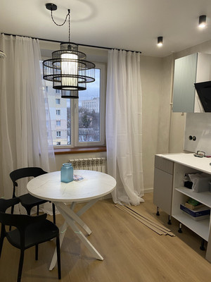 Продам двухкомнатную (2-комн.) квартиру, Тренева ул, 8, Симферополь г