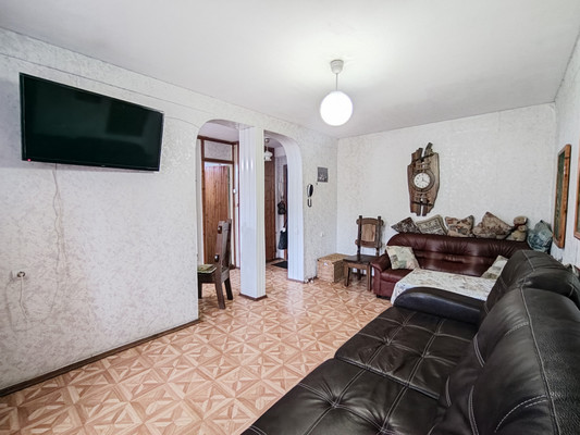 Продам однокомнатную (1-комн.) квартиру, Аэродромная ул, 10/2, Краснодар г