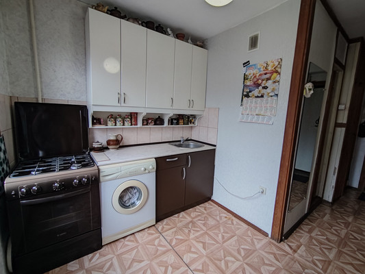 Продам однокомнатную (1-комн.) квартиру, Аэродромная ул, 10/2, Краснодар г