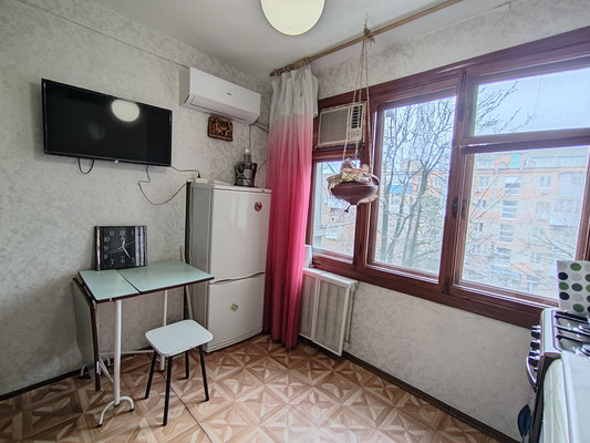 Продам однокомнатную (1-комн.) квартиру, Аэродромная ул, 10/2, Краснодар г