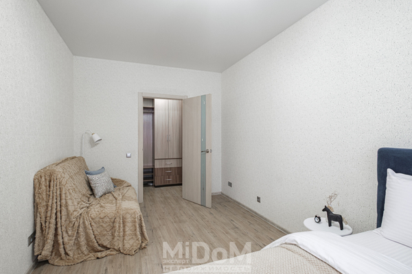 Продам однокомнатную (1-комн.) квартиру, Рыбацкий пр-кт, 18к2 литера А, Санкт-Петербург г