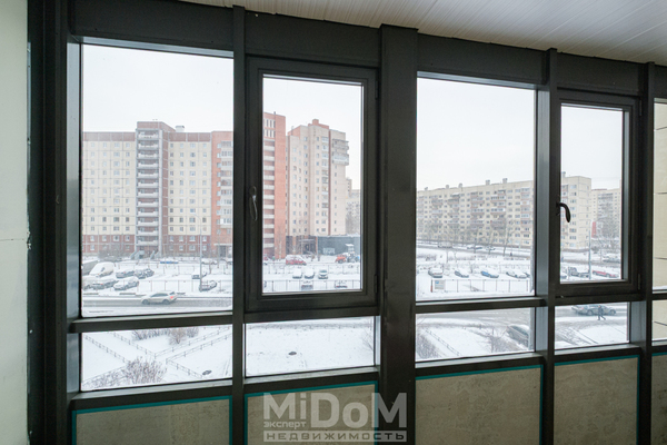 Продам однокомнатную (1-комн.) квартиру, Рыбацкий пр-кт, 18к2 литера А, Санкт-Петербург г