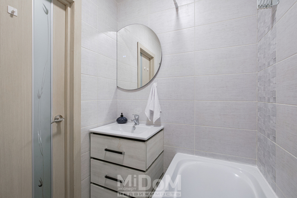 Продам однокомнатную (1-комн.) квартиру, Рыбацкий пр-кт, 18к2 литера А, Санкт-Петербург г