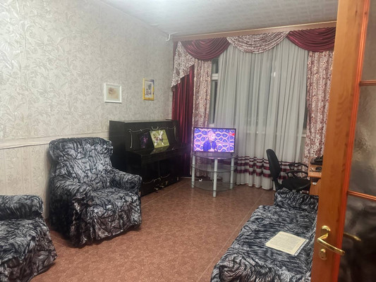 Продам двухкомнатную (2-комн.) квартиру, Скальная ул, 7, Мурманск г