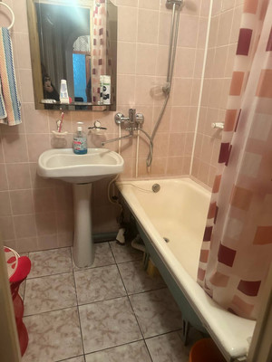 Продам двухкомнатную (2-комн.) квартиру, Скальная ул, 7, Мурманск г