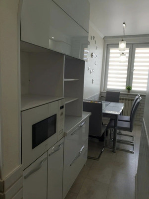 Продам двухкомнатную (2-комн.) квартиру, Черняховского ул, 10, Калининград г