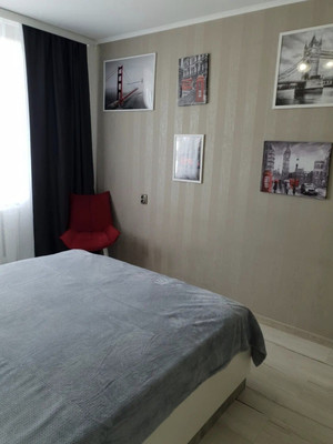 Продам двухкомнатную (2-комн.) квартиру, Черняховского ул, 10, Калининград г