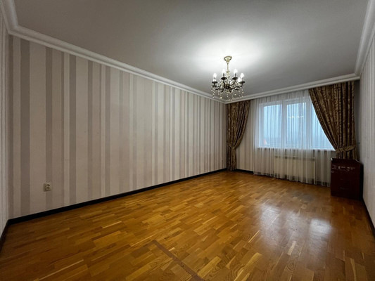 Продам двухкомнатную (2-комн.) квартиру, Профсоюзная ул, 222г, Вольный Аул кп