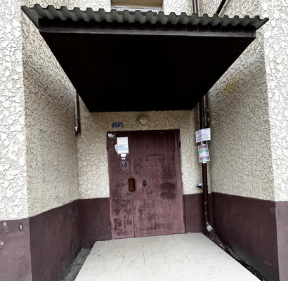 Продам двухкомнатную (2-комн.) квартиру, Профсоюзная ул, 222г, Вольный Аул кп