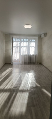 Продам двухкомнатную (2-комн.) квартиру, Коммунистический пр-кт, 6/1, Ростов-на-Дону г