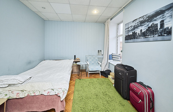 Продам многокомнатную квартиру, Невский пр-кт, 74, Санкт-Петербург г