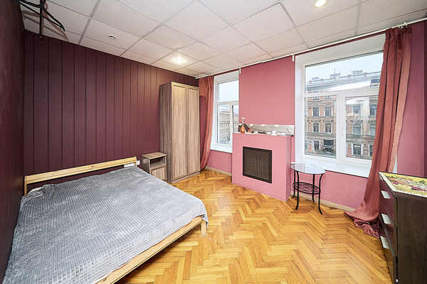 Продам многокомнатную квартиру, Невский пр-кт, 74, Санкт-Петербург г