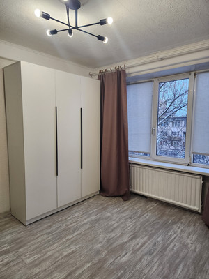 Сдам однокомнатную (1-комн.) квартиру, Крыленко ул, 21к2, Санкт-Петербург г