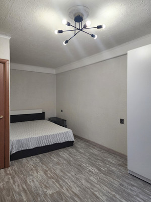 Сдам однокомнатную (1-комн.) квартиру, Крыленко ул, 21к2, Санкт-Петербург г