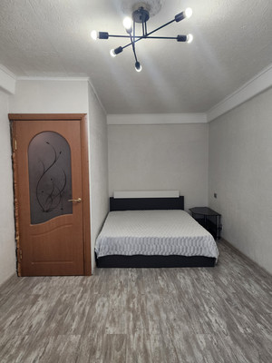 Сдам однокомнатную (1-комн.) квартиру, Крыленко ул, 21к2, Санкт-Петербург г