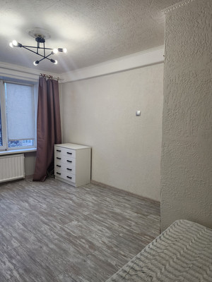 Сдам однокомнатную (1-комн.) квартиру, Крыленко ул, 21к2, Санкт-Петербург г