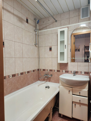 Сдам однокомнатную (1-комн.) квартиру, Крыленко ул, 21к2, Санкт-Петербург г