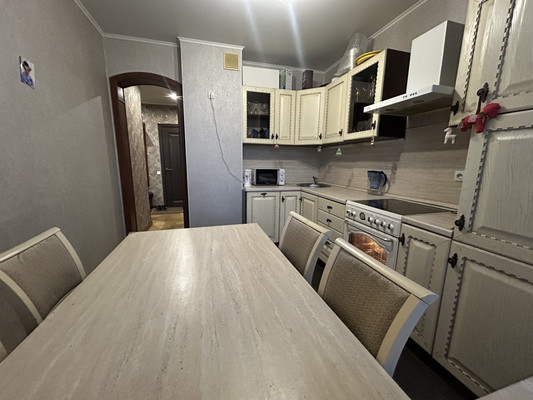 Продам однокомнатную (1-комн.) квартиру, Волжский б-р, 114ак7, Москва г