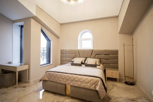 Продам многокомнатную квартиру, Чайковского ул, 61, Санкт-Петербург г