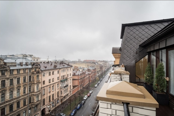 Продам многокомнатную квартиру, Чайковского ул, 61, Санкт-Петербург г