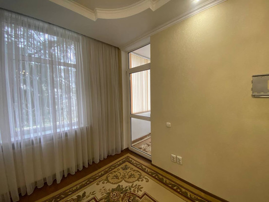 Сдам многокомнатную квартиру, Гурзуфская ул, 6, Симферополь г