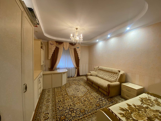 Сдам многокомнатную квартиру, Гурзуфская ул, 6, Симферополь г