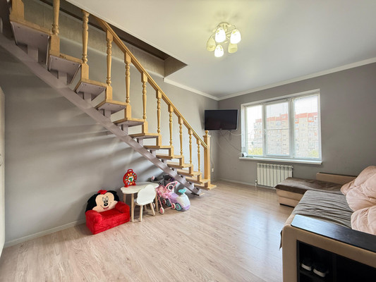 Продам трехкомнатную (3-комн.) квартиру, Ю.А.Гагарина ул, 18кГ, Нальчик г