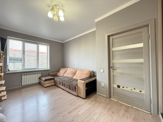 Продам трехкомнатную (3-комн.) квартиру, Ю.А.Гагарина ул, 18кГ, Нальчик г