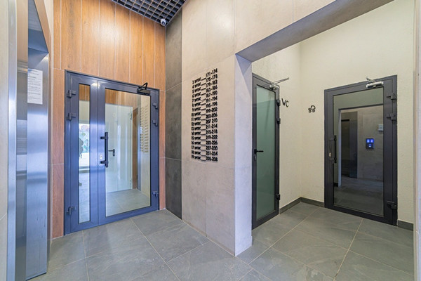 Продам трехкомнатную (3-комн.) квартиру, Лозицкой ул, 1а, Пенза г