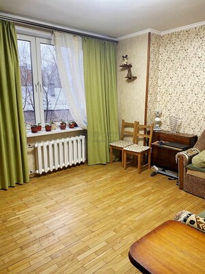 Продам трехкомнатную (3-комн.) квартиру, Космонавта Волкова ул, 29к1, Москва г