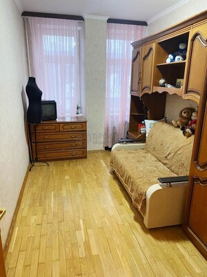 Продам трехкомнатную (3-комн.) квартиру, Космонавта Волкова ул, 29к1, Москва г