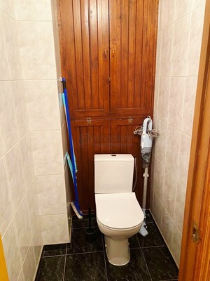 Продам трехкомнатную (3-комн.) квартиру, Космонавта Волкова ул, 29к1, Москва г