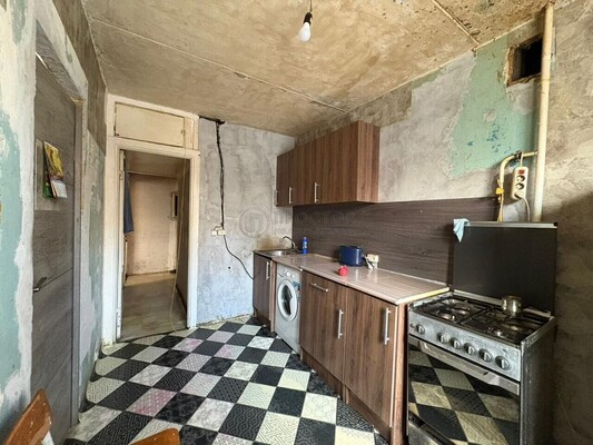 Продам двухкомнатную (2-комн.) квартиру, Бескудниковский б-р, 16к1, Москва г