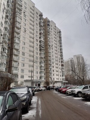 Продам трехкомнатную (3-комн.) квартиру, Осенняя ул, 22, Москва г