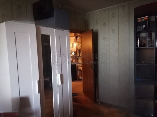 Продам трехкомнатную (3-комн.) квартиру, Осенняя ул, 22, Москва г