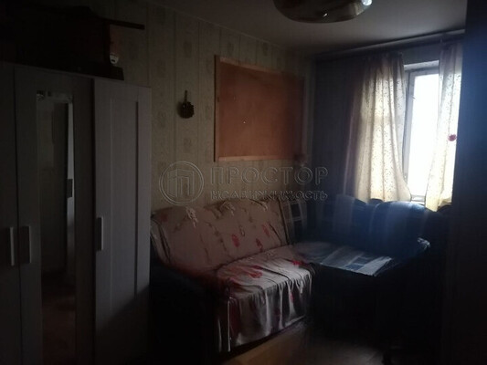 Продам трехкомнатную (3-комн.) квартиру, Осенняя ул, 22, Москва г