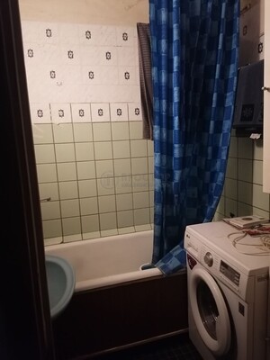 Продам трехкомнатную (3-комн.) квартиру, Осенняя ул, 22, Москва г