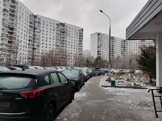 Продам трехкомнатную (3-комн.) квартиру, Осенняя ул, 22, Москва г