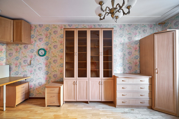 Продам двухкомнатную (2-комн.) квартиру, Маршала Бирюзова ул, 18, Москва г