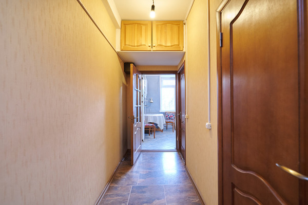 Продам двухкомнатную (2-комн.) квартиру, Маршала Бирюзова ул, 18, Москва г