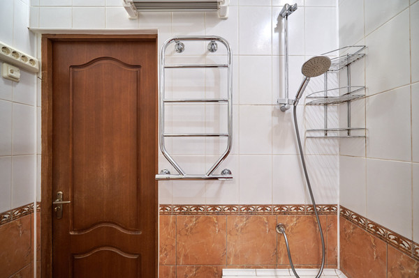 Продам двухкомнатную (2-комн.) квартиру, Маршала Бирюзова ул, 18, Москва г