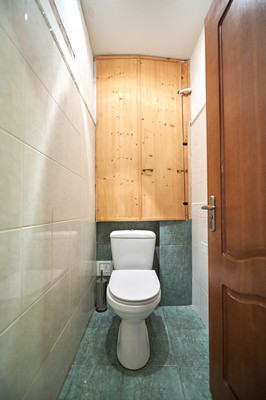 Продам двухкомнатную (2-комн.) квартиру, Маршала Бирюзова ул, 18, Москва г