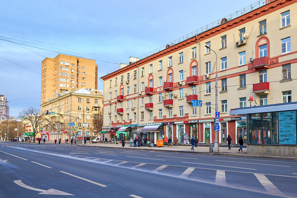 Продам двухкомнатную (2-комн.) квартиру, Маршала Бирюзова ул, 18, Москва г