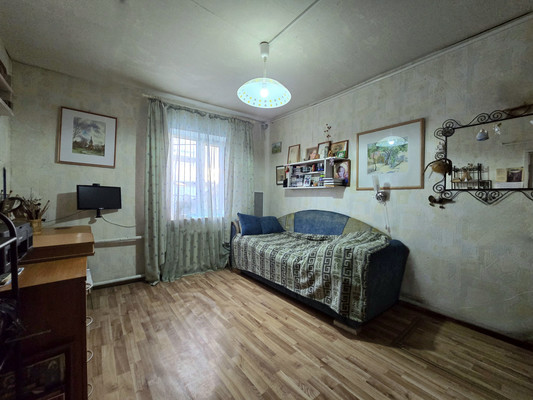 Продам дом, Южная ул, 11, Ульяновка гп, 0 км от города