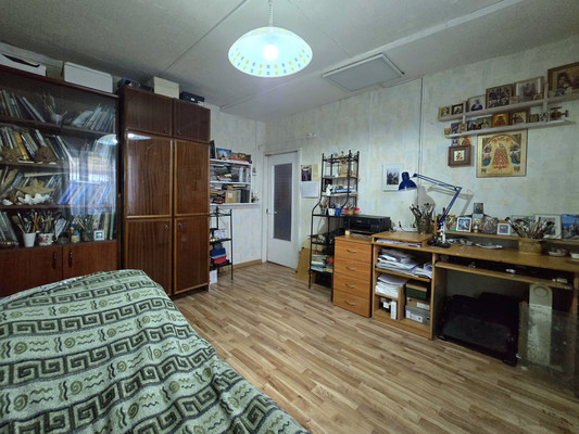 Продам дом, Южная ул, 11, Ульяновка гп, 0 км от города